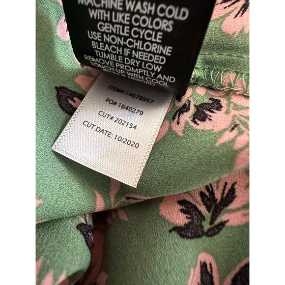 ✨2/$20 Torrid Georgette Zip Front Dolman Blouse Green Pink Floral Plus Size 1 1X - Picture 9 of 12